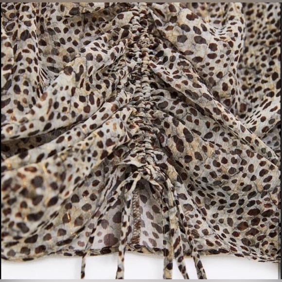 NWT ; Zara printed Ruched Sheer Long Sleeve🔲 - Picture 4 of 8